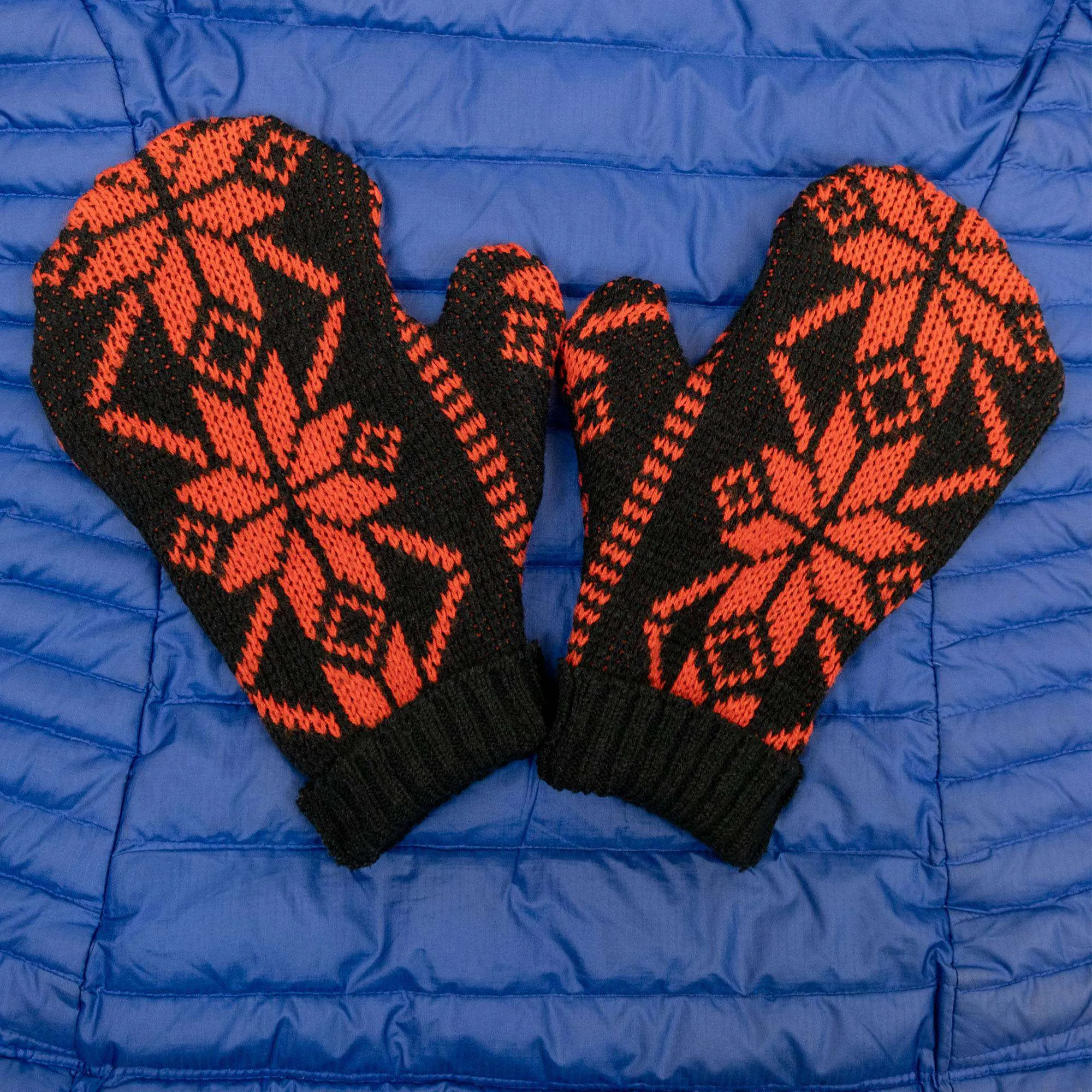 Coats & Clark Sewing Thrifty Mittens