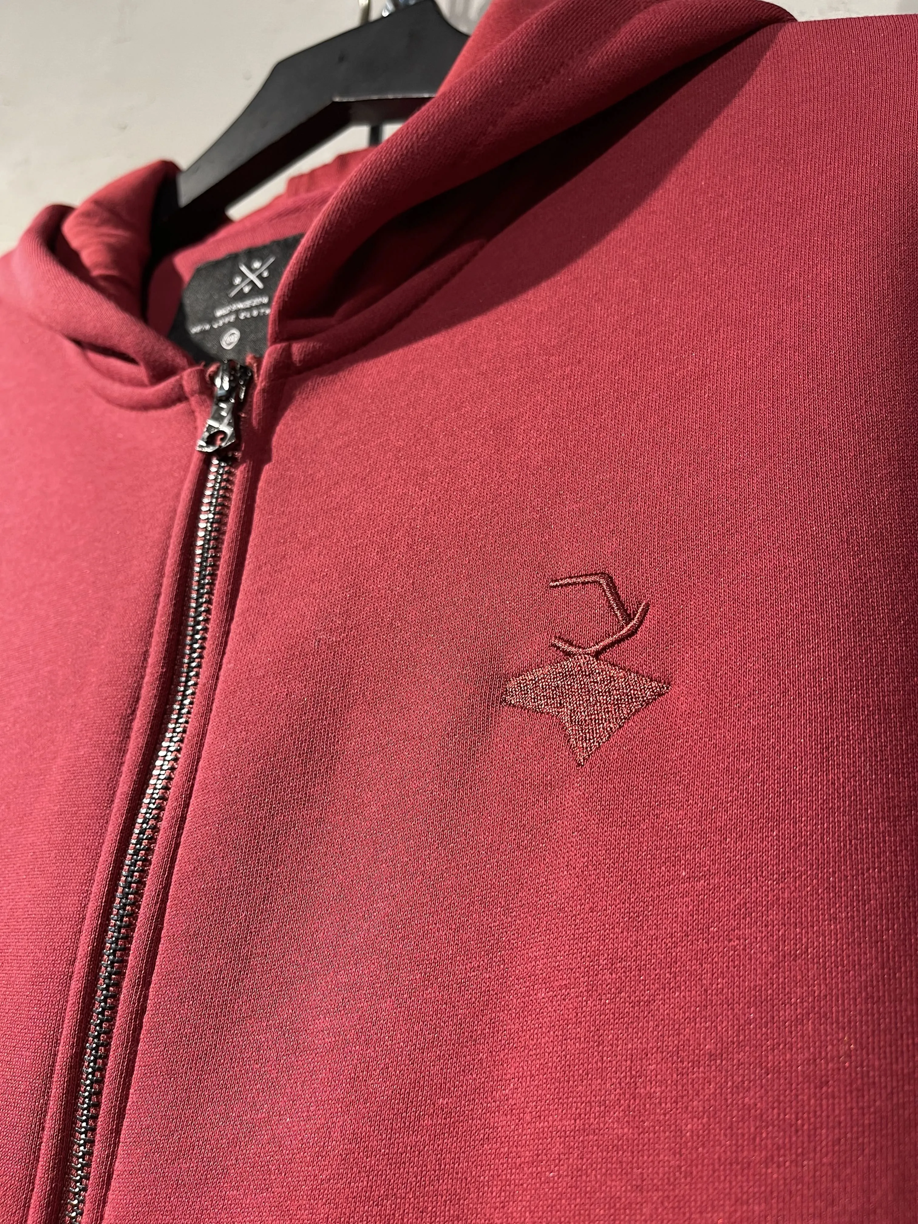 ICON MAROON ZIP-HOODIE