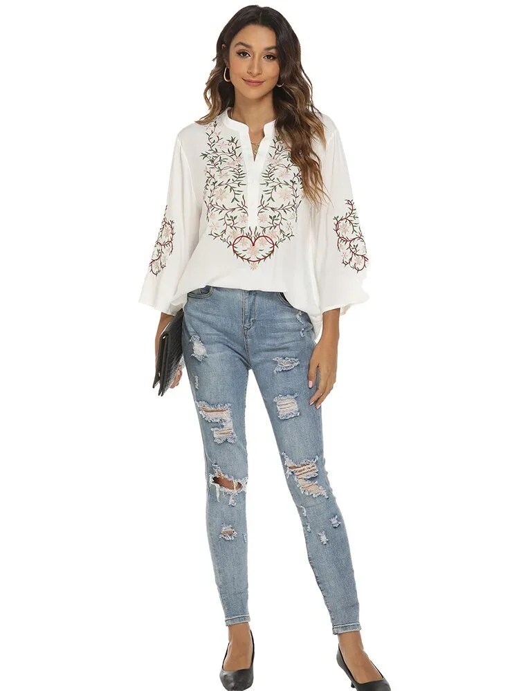 KHALEE YOSE Vintage Chic Embroidery Top